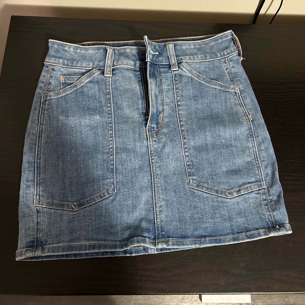 AE Jean skirt size 4